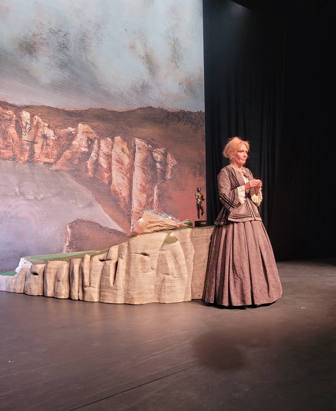 Clémentine Célarié dans Une Vie au Théâtre Agathois